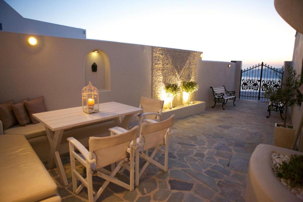 Sunset View Villa Santorini - With Outdoor Jacuzzi 菲罗斯特法尼 外观 照片