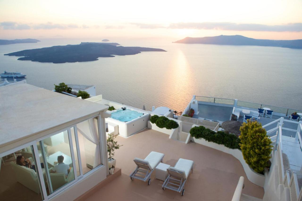 Sunset View Villa Santorini - With Outdoor Jacuzzi 菲罗斯特法尼 外观 照片